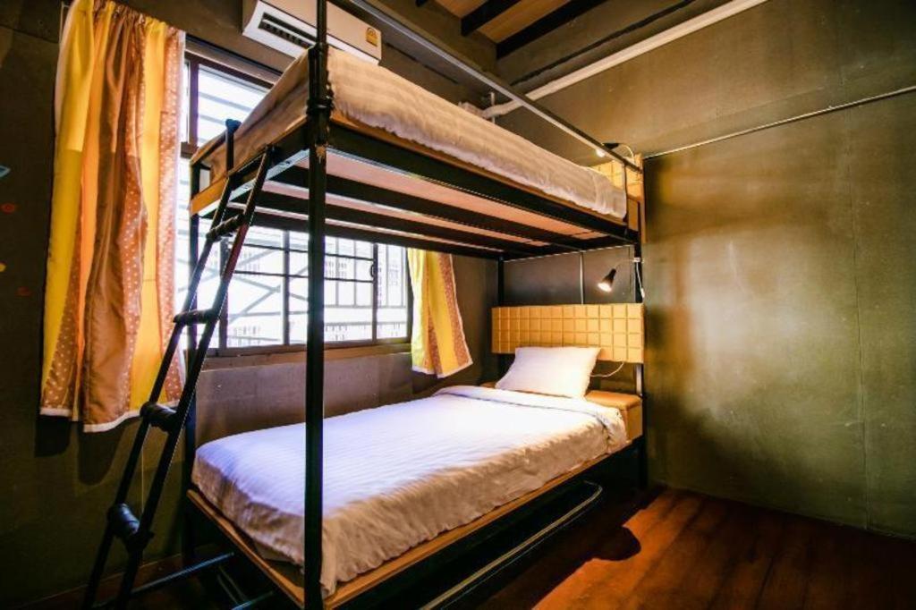 Oyo 505 Ente Space Hostel Bangkok Eksteriør billede