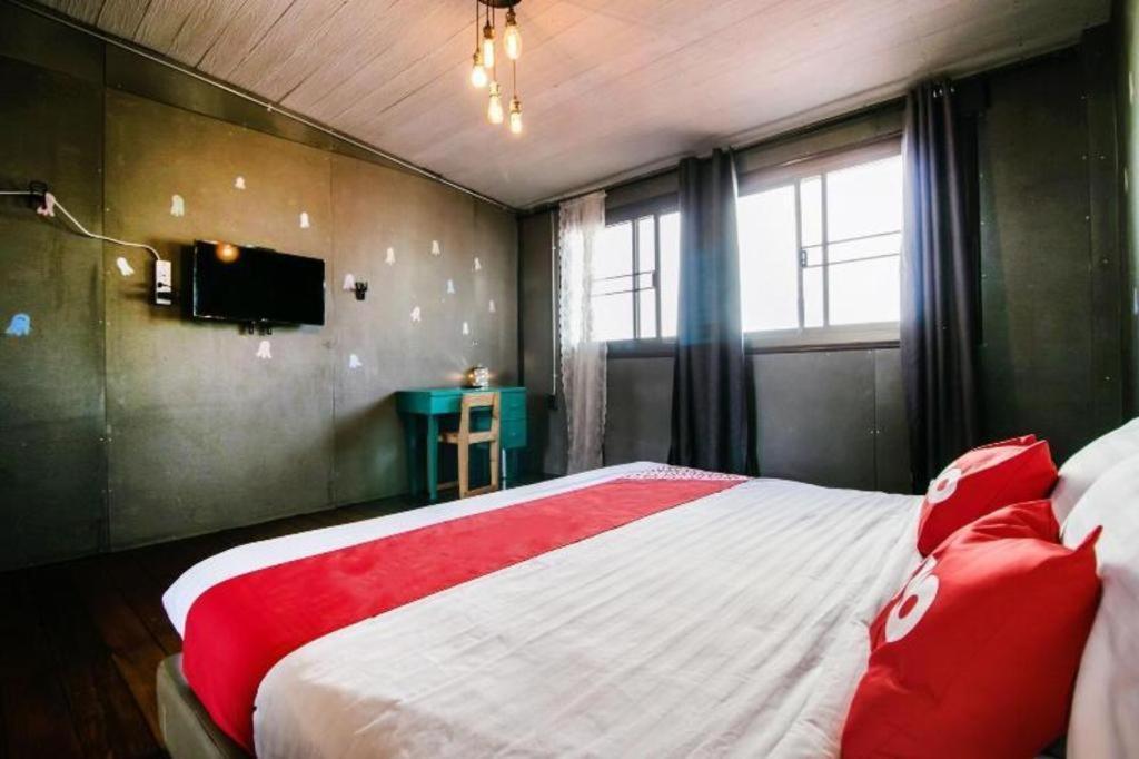 Oyo 505 Ente Space Hostel Bangkok Eksteriør billede