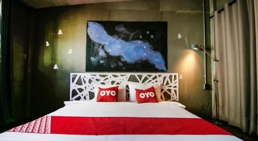 Oyo 505 Ente Space Hostel Bangkok Eksteriør billede