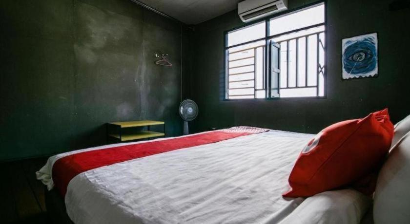 Oyo 505 Ente Space Hostel Bangkok Eksteriør billede